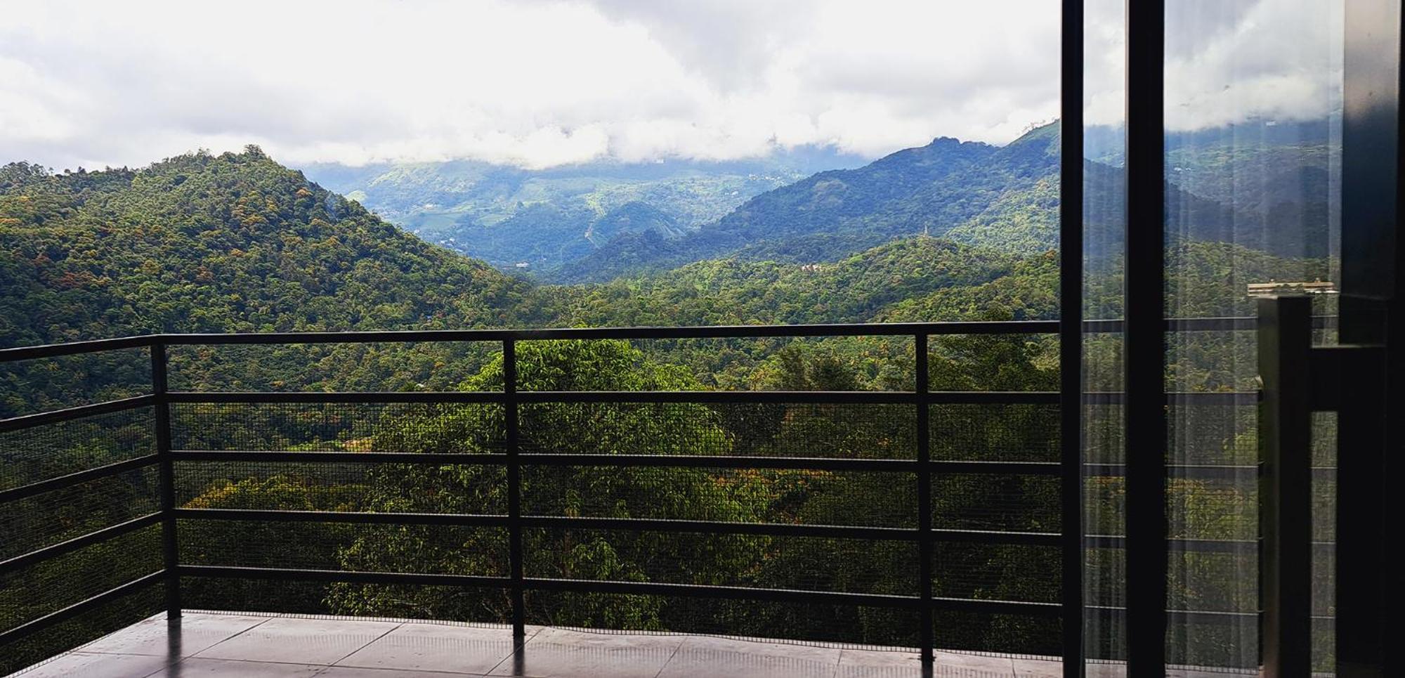 Viceroy Luxury Mountain Resort And Spa Munnar Exterior foto