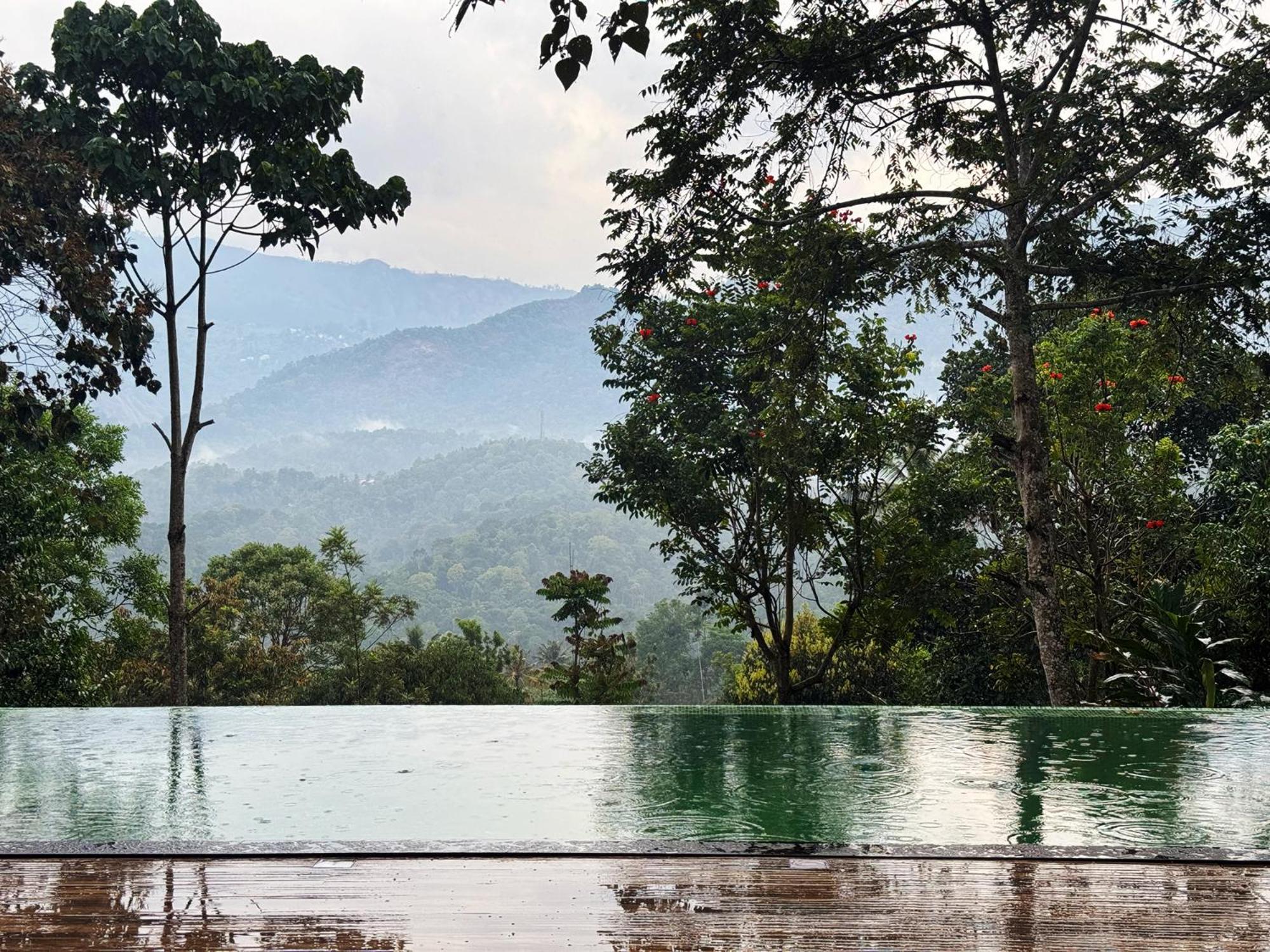 Viceroy Luxury Mountain Resort And Spa Munnar Exterior foto
