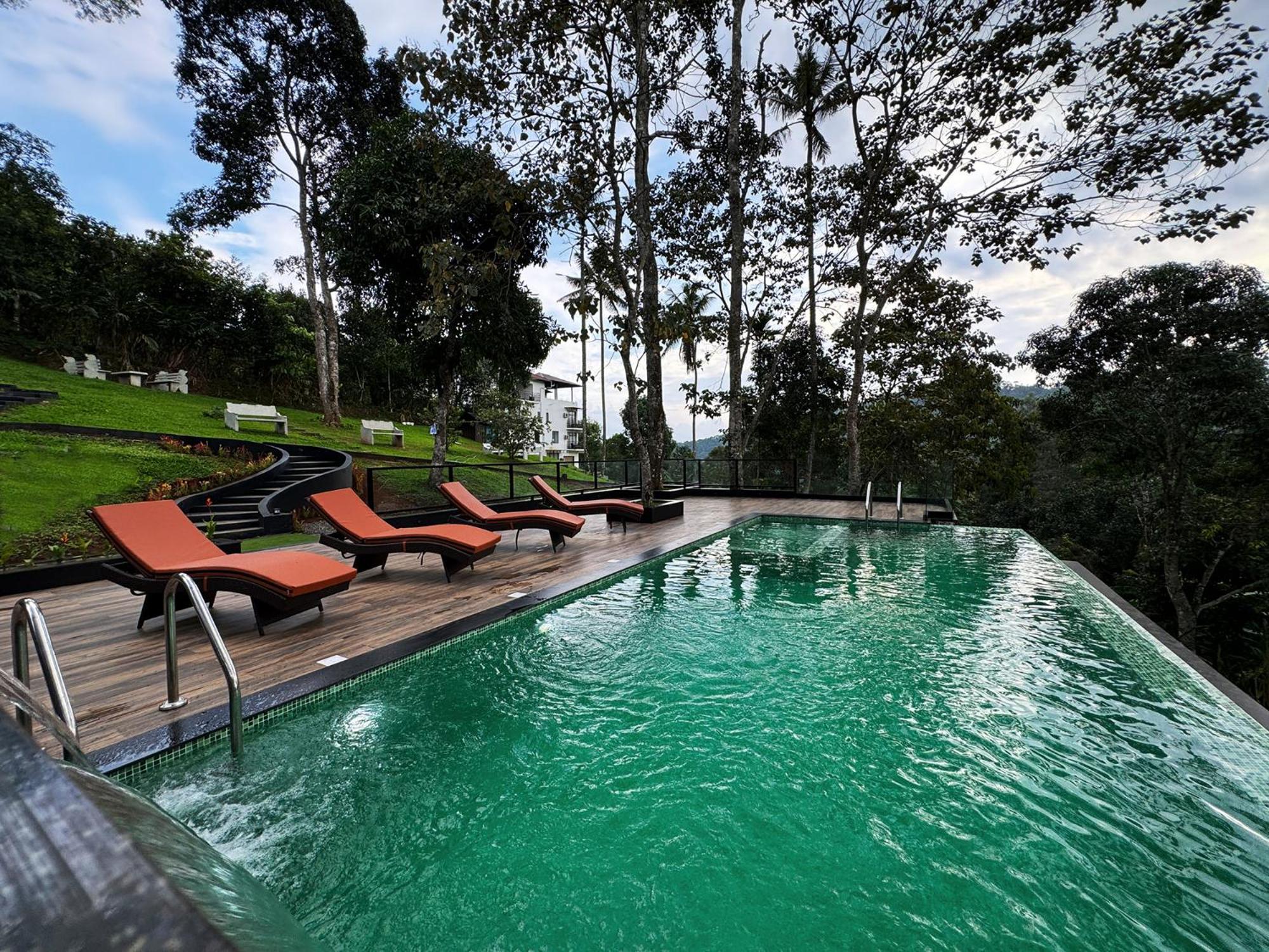 Viceroy Luxury Mountain Resort And Spa Munnar Exterior foto